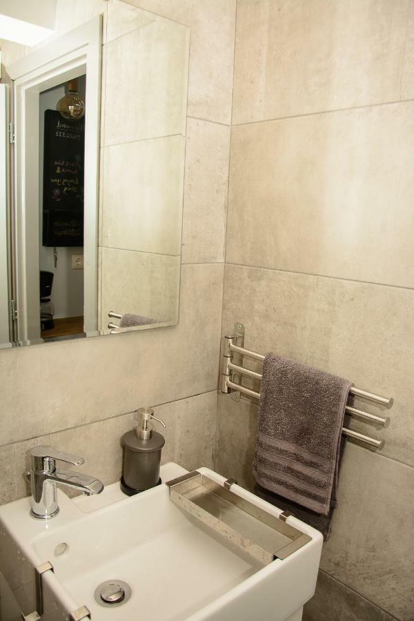Comfy Brand New Apt Near Acropolis Museum Athens Exterior photo